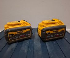 2 Dewalt flex batteries 9AH from 2023,2024