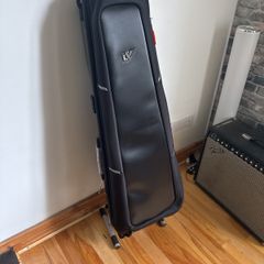 As New - Gruvgear Kapsule Electric Guitar Case (no trades)