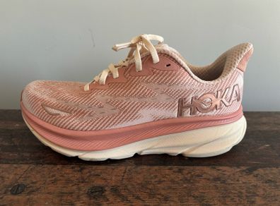 Hoka Clifton 9