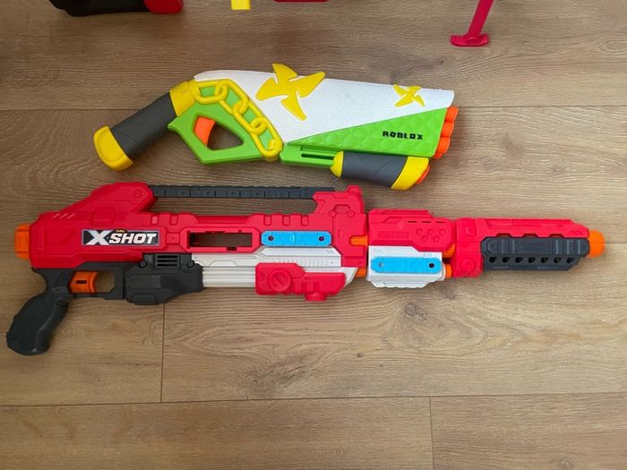 Bundle of Fortnite and Roblox nerf guns