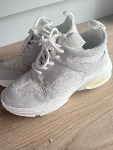 DKNY Rachy white chunky runner