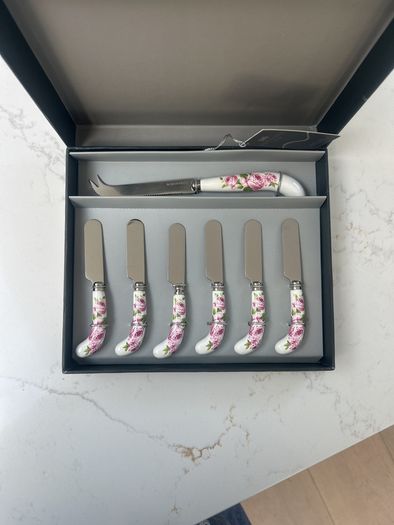 Rosa Spreader with 6 knives