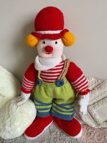 Crochet clown toy