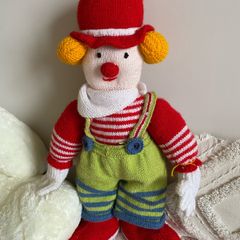 Crochet clown toy
