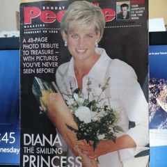 1999 Sunday People Magazine Diana the Smiling Princess