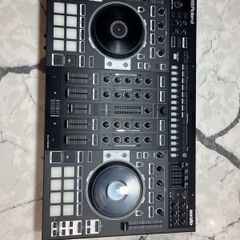 Roland DJ-808