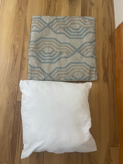 like New 2 pairs of curtains 1st pair 90 X 90 2nd pair 46 X54 also includes 4 cushion customers and Brand New inserts need gone ASAP due to house clearance