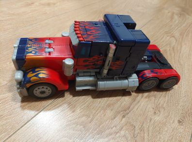 Transformer optimus prime
