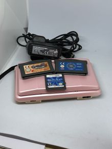 Pink nintendo Ds