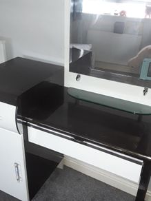 vanity desk