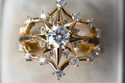 Vintage Style Star Starburst Crystal Gold Tone Ring