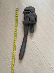 Tool wrench