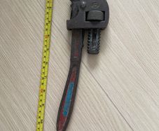 Tool wrench