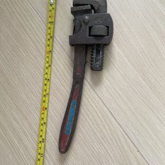 Tool wrench