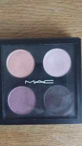 MAC eye-shadow pallette