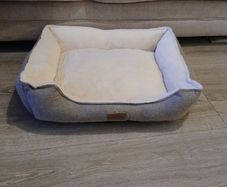 Small dog bed or suits cat