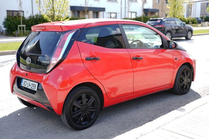 2016 Toyota Aygo x-play 1.0L