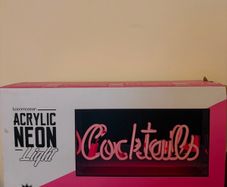Neon Cocktail sign