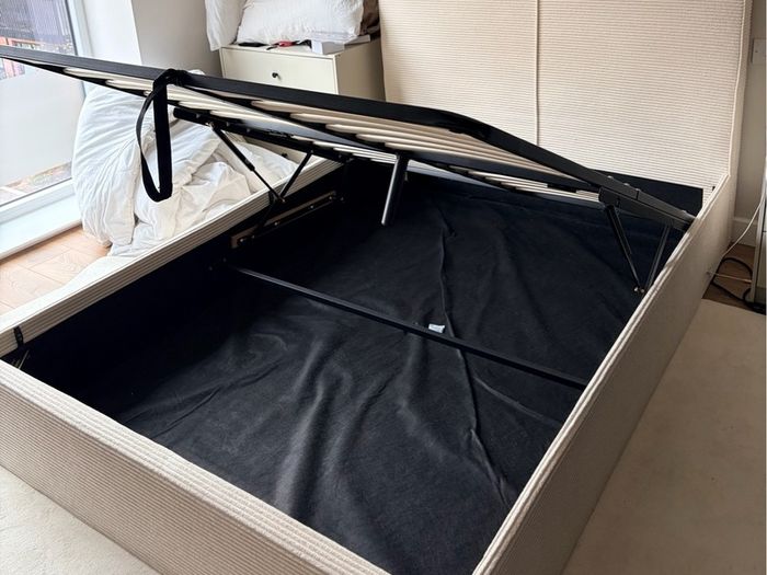 Double bed