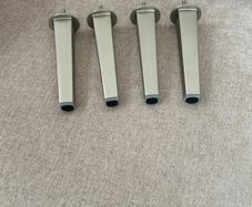 Couch legs (BoConcept)