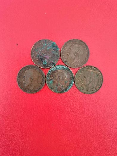 5 British Halfpennies 1915/17/24/27/38