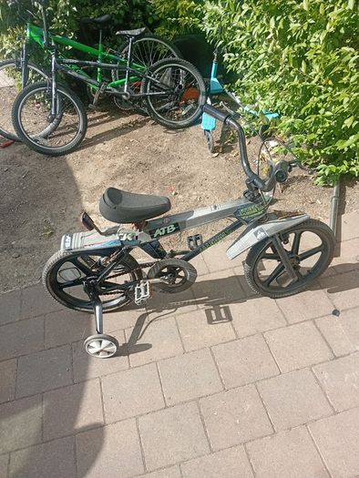 3 bikes