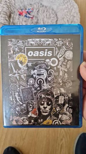 Oasis BluRay cover fully signed