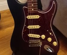 Fender Stratocaster Upgraded MIM 2005