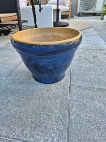 Plant pots