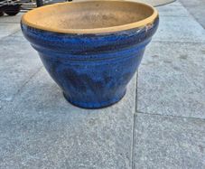 Plant pots