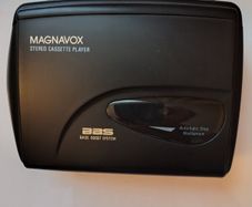 Magnavox NW1020/06 Portable Vintage Cassette Player