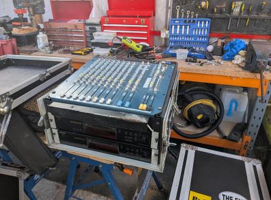 Allen & Heath MixWizard Mixer + 2 Sony MiniDisc Decks & Flight Case