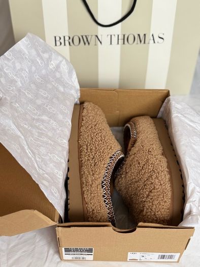 NEW UGG Tasman Maxi Curly
