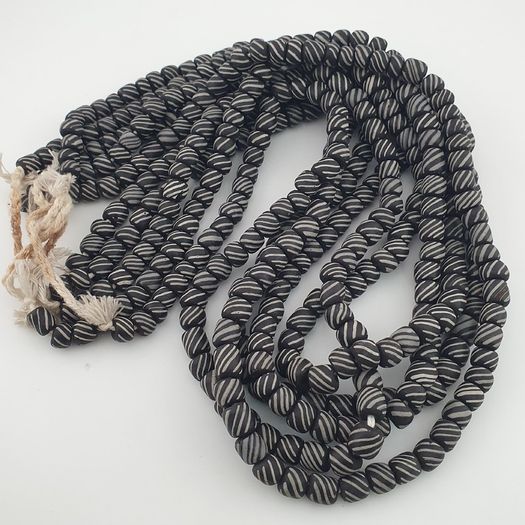 Vintage African Style White Stripe Black 8.2mm - 8.5mm Glass Beads Necklace Strand