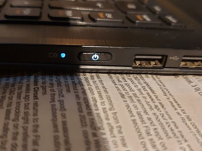 Lenovo 15.6 inch Laptop, Intel Core i3-4010U CPU, 1.7GHz, 4GB Ram, 250GB HDD, Windows 10, Microsoft Edge, Chrome and VLC