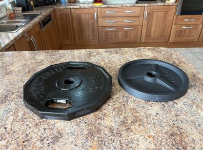 Olympic Plates (1 X 15kg, 1 X 20kg)