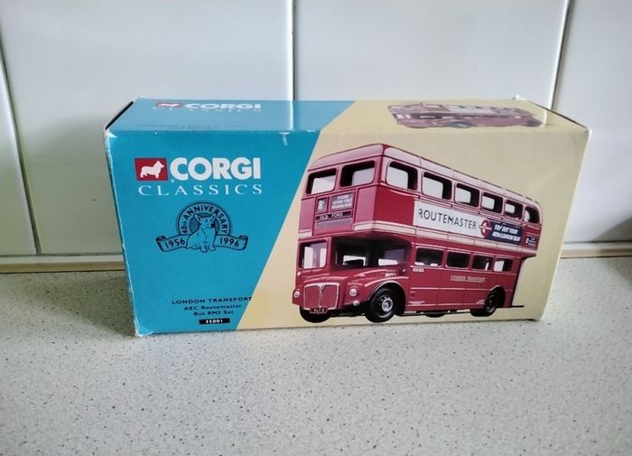 model bus
