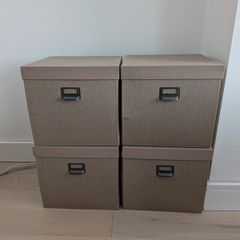 Storage boxea
