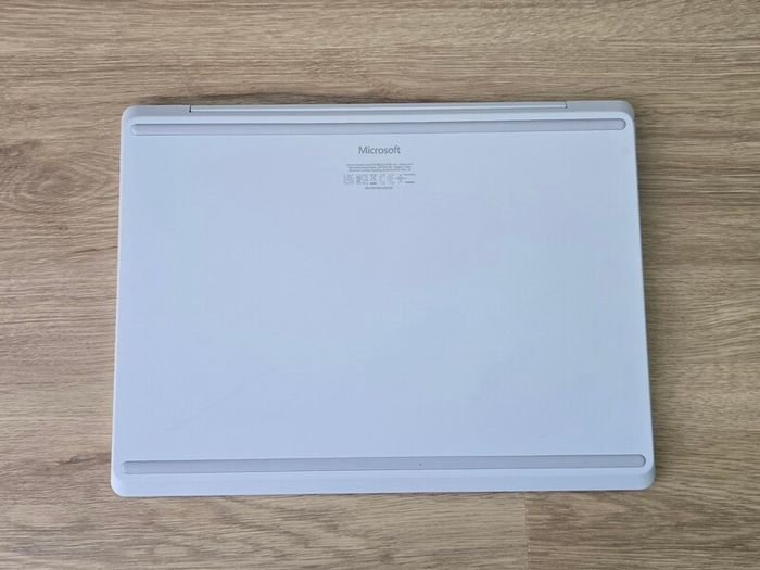 surface laptop go3