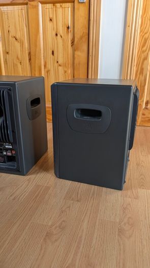 JBL LSR4326P Studio Speakers