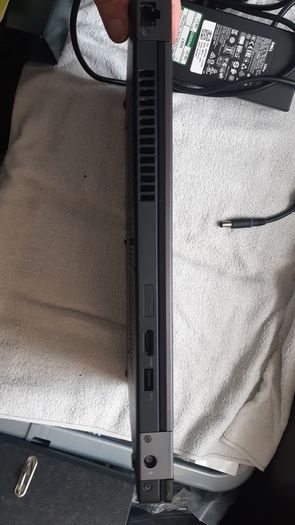 Dell Latitude 5480 Intel i7-7820HQ 14" screen 16GB RAM