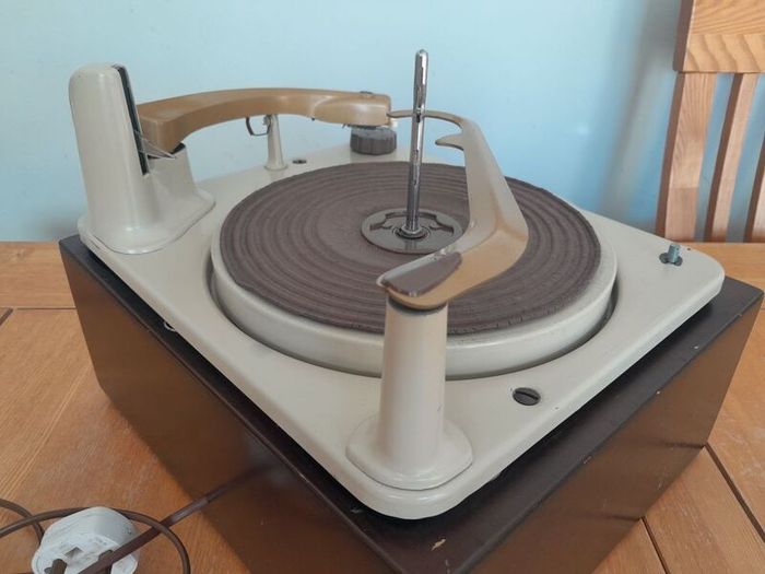 Monarch Four Record Player, 1950's, vintage, antique, collectable, 50's, display, curio.