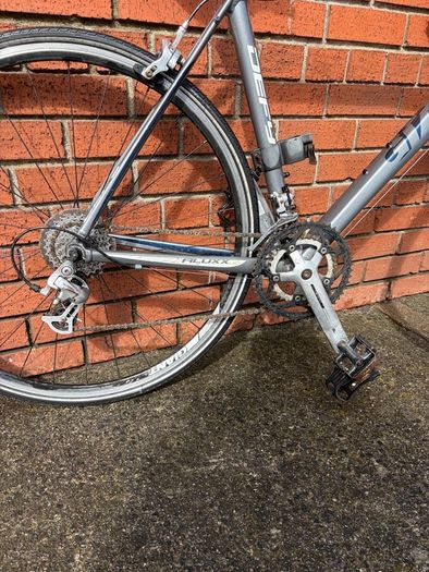 giant defy road bike