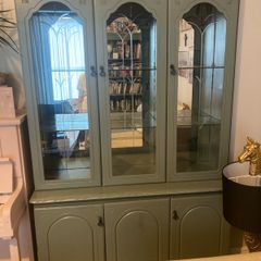 display cabinet
