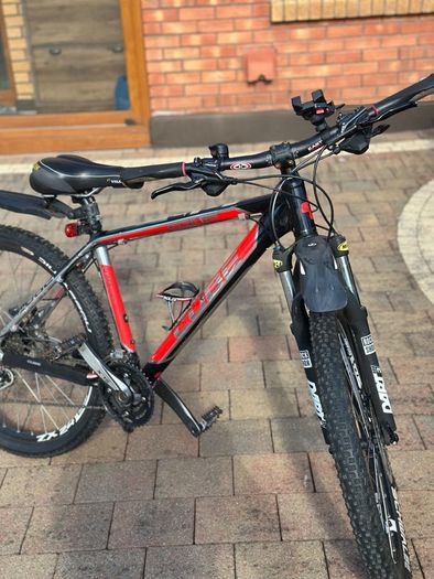 Cube LTD Comp Mountain Bike in 26-inch wheels