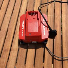 Hilti Fast Charger