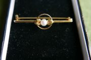 Vintage 9ct Gold 375 Gold Faux Pearl Brooch | Retro Jewelry 1,9g