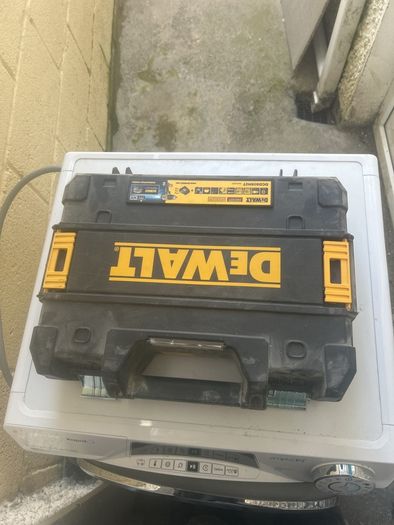 dewalt drill box