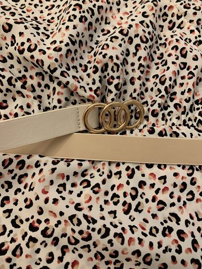 Girl in mind dress Price drop