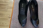 ladies shoes